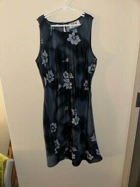 Vintage 90s/Y2k Sleeveless Black Floral A-Line Dress